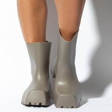 Load image into Gallery viewer, GREY CHUNKY WET BOOTS