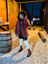 Load image into Gallery viewer, VENIE